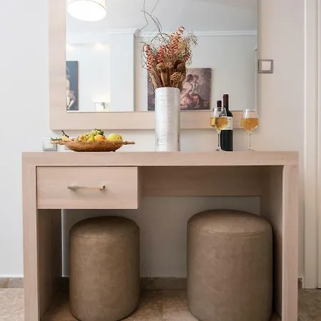 Artemis Luxury *